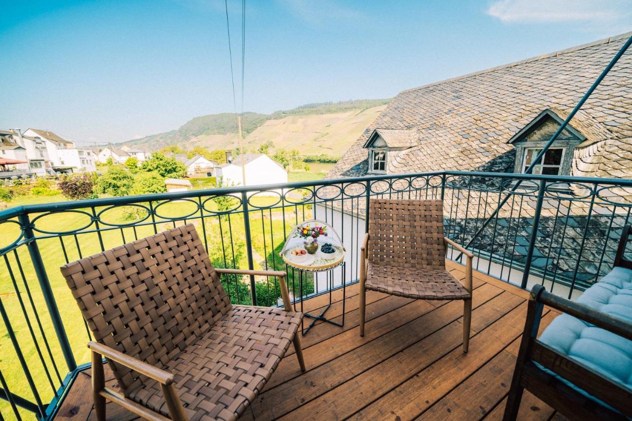 Gut Foersterlay - Exklusive Boutique Apartments Im Historischen Winzerhaus Direkt An Der Mosel Lösnich Eksteriør bilde